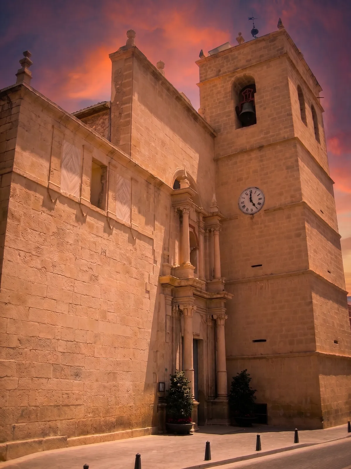 Torre de Sant Salvador / Mutxamel (Nº 01 en el mapa) al atardecer